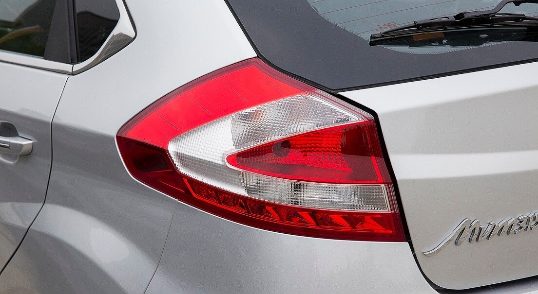 خطر عقب ام وی ام راستmvm 315 new - نمای اصلی